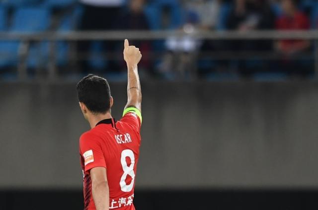 世界杯手机高清观看-【中超】奥斯卡双响吕文君头槌 海港3比0大连人